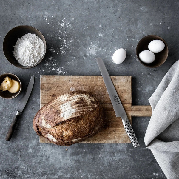 GLOBAL Bread Knife 22cm (8.5") β CROMOVA 18 Stainless Steel Serrated Blade